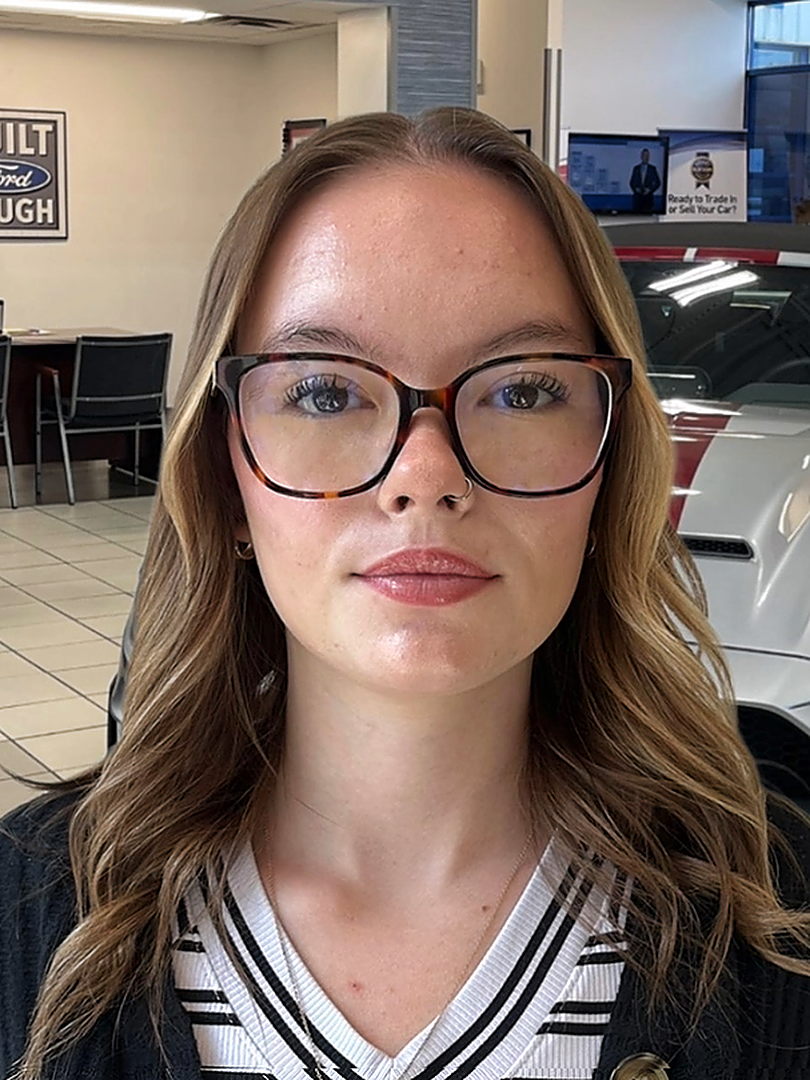 Sales & Leasing Consultant Shay Hutchison in Sales Team at Sponsler-Donley Ford of Mount Vernon